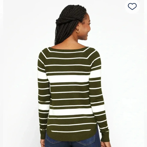 EUC Pink Clover Top - Picture 2 of 11